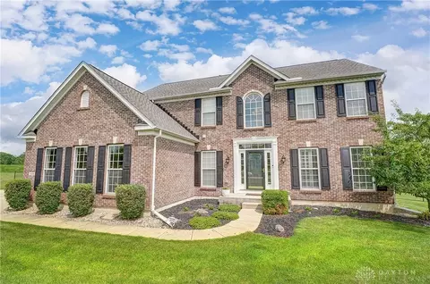 7468 Silver Lake Dr, Waynesville, OH 45068