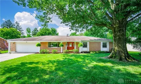 1022 E Rahn Rd, Centerville, OH 45429