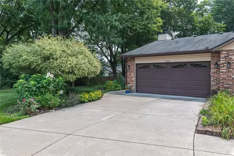 2558 Valais Ct, Dayton, OH 45458