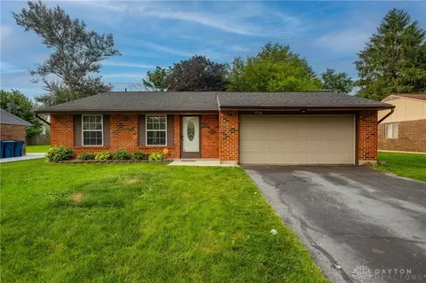 4756 Kenilwood Ave, Huber Heights, OH 45424