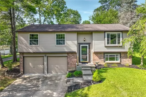 3769 Wood Trail Dr, Mason, OH 45040