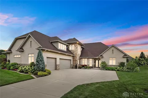 9410 Old Bridge Dr, Washington Township, OH 45458