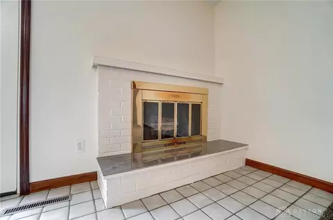 150 E Alex Bell Rd, Centerville, OH 45459 photo 14