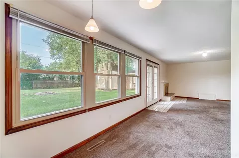 150 E Alex Bell Rd, Centerville, OH 45459 photo 18