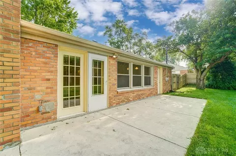 150 E Alex Bell Rd, Centerville, OH 45459 photo 31
