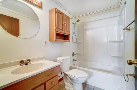 150 E Alex Bell Rd, Centerville, OH 45459 photo 21