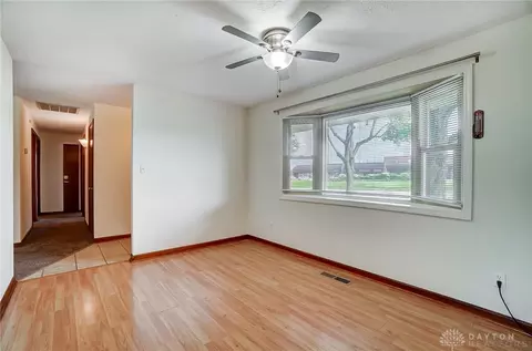 150 E Alex Bell Rd, Centerville, OH 45459 photo 7