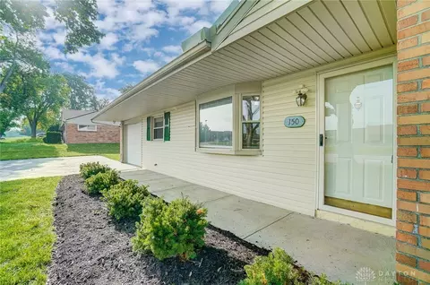 150 E Alex Bell Rd, Centerville, OH 45459 photo 4
