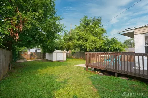 1953 E Bataan Dr, Dayton, OH 45420 photo 5
