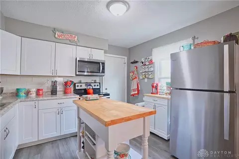 1953 E Bataan Dr, Dayton, OH 45420 photo 19