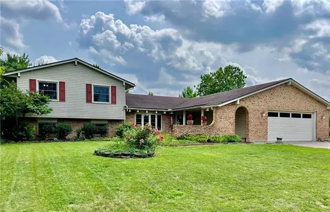3458 Garianne Dr, Dayton, OH 45414