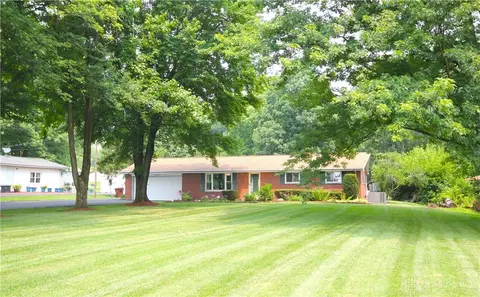 2386 Hamilton Rd, Lebanon, OH 45036