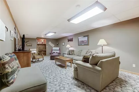 3833 Malaga Cir, Springfield, OH 45502 photo 28