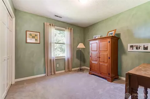 3833 Malaga Cir, Springfield, OH 45502 photo 22