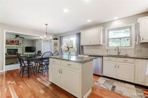 3833 Malaga Cir, Springfield, OH 45502 photo 14