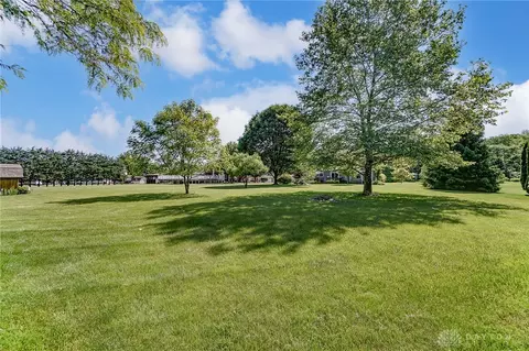 3833 Malaga Cir, Springfield, OH 45502 photo 36