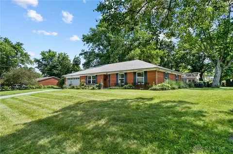 344 Waterford Dr, Dayton, OH 45458