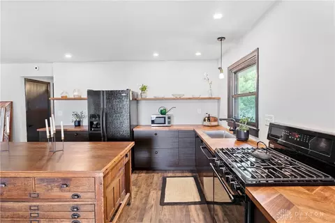 748 E State Route 73, Springboro, OH 45066 photo 6