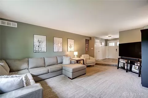 271 Glenburn Dr, Centerville, OH 45459 photo 6
