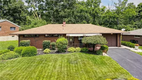 530 Upland Cir, West Carrollton, OH 45449