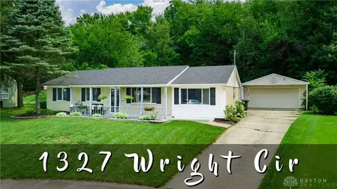 1327 Wright Cir, Troy, OH 45373