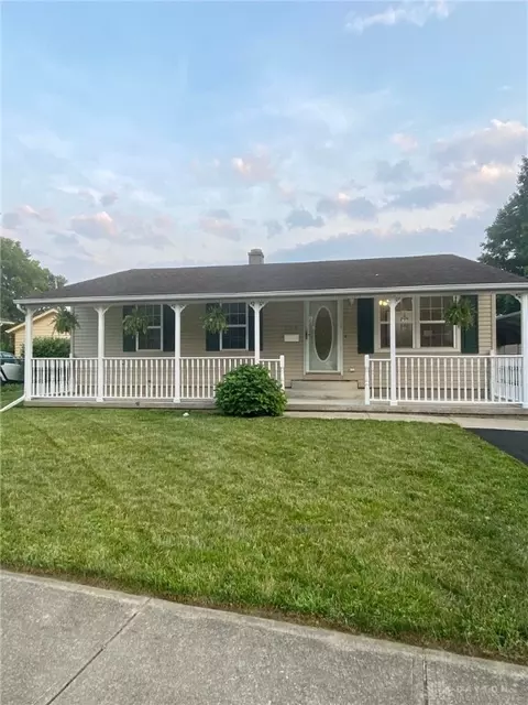 118 W Oak St, West Alexandria, OH 45381