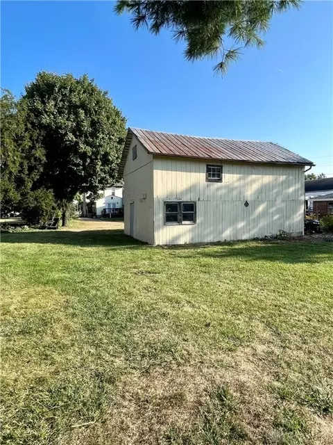 905 E Main St, Eaton, OH 45320 photo 9