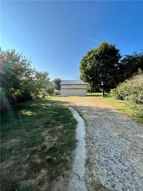 905 E Main St, Eaton, OH 45320 photo 7