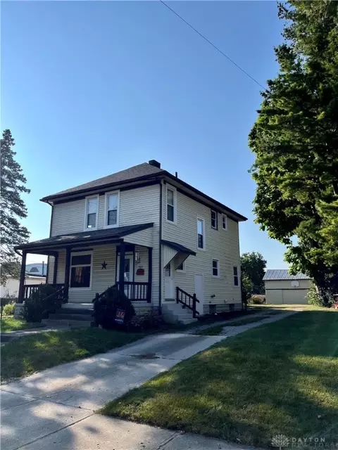 905 E Main St, Eaton, OH 45320 photo 3