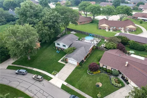 4832 Marybrook Dr, Kettering, OH 45429 photo 3
