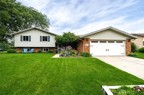 4832 Marybrook Dr, Kettering, OH 45429 photo 4