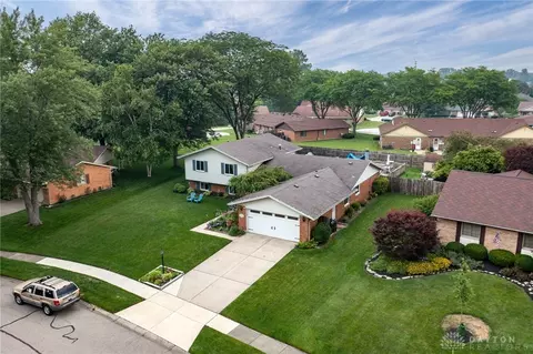4832 Marybrook Dr, Kettering, OH 45429 photo 2