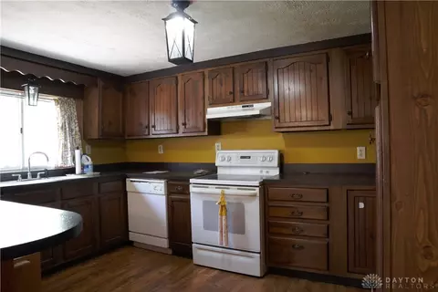 2132 W Bataan Dr, Kettering, OH 45420 photo 11