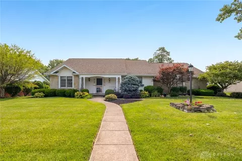 5706 Rowena Dr, Dayton, OH 45415