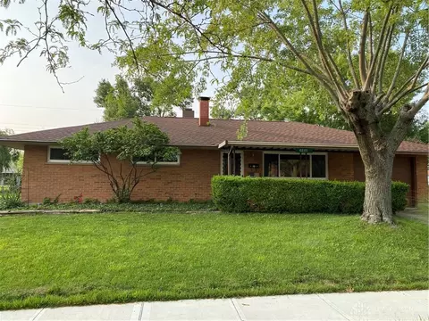 4849 Neptune Ln, Huber Heights, OH 45424