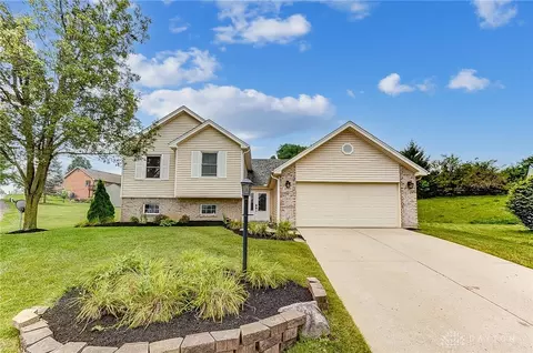 4135 Cambridge Trl, Beavercreek, OH 45430