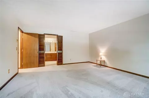 Undisclosed, Centerville, OH 45458 photo 37