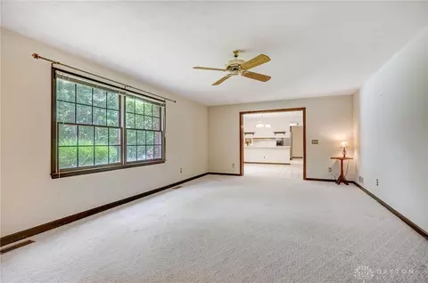 Undisclosed, Centerville, OH 45458 photo 26