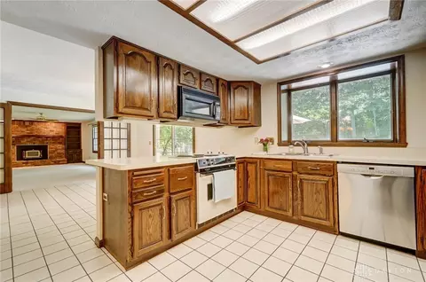Undisclosed, Centerville, OH 45458 photo 14