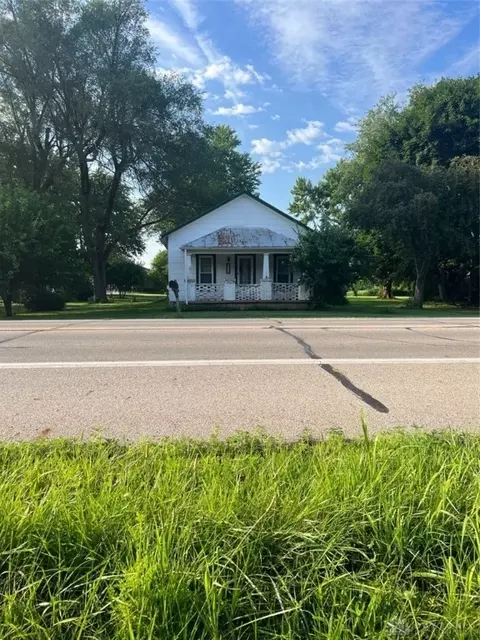 6378 W National Rd, New Carlisle, OH 45344