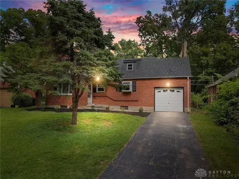 3046 Fairway Dr, Kettering, OH 45409
