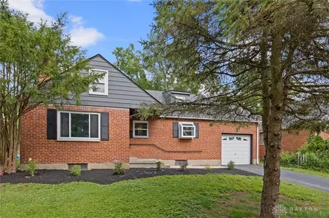 3046 Fairway Dr, Kettering, OH 45409 photo 2