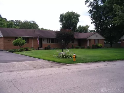 300 Judith Dr, Kettering, OH 45429 photo 3