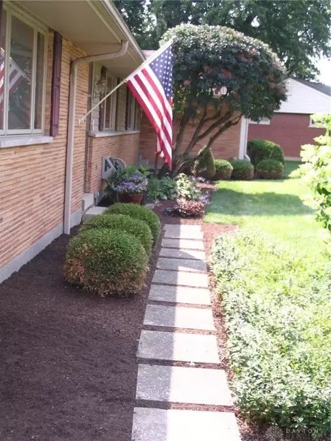 300 Judith Dr, Kettering, OH 45429 photo 6