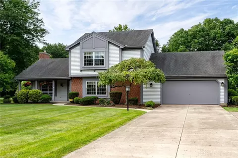 1680 Raymond Dr, Tipp City, OH 45371
