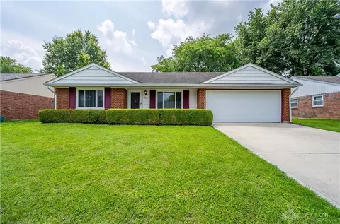 137 Rogers Dr, Germantown, OH 45327