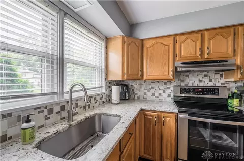 2157 Grice Ln, Kettering, OH 45429 photo 9