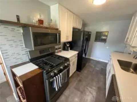 4543 Laredo St, Springfield, OH 45503 photo 12