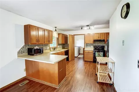 2300 Ridge Rd, Springfield, OH 45502 photo 10