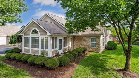 81 Edinburgh Village Dr, Dayton, OH 45458